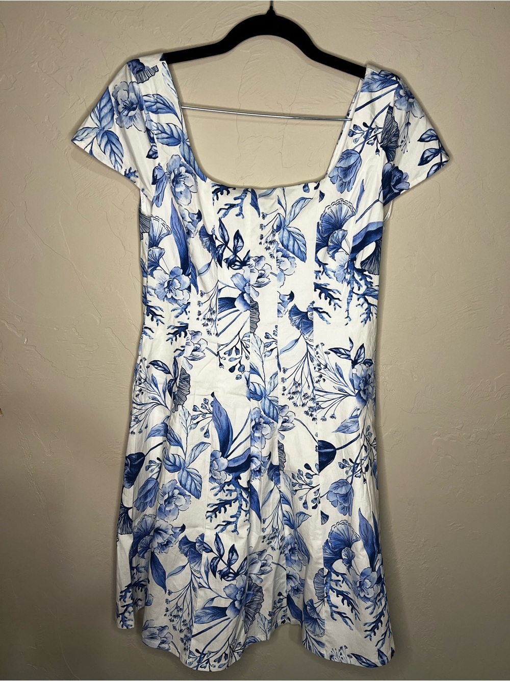 Avec Les Filles Blue White Floral‎ Mini Dress - Picture 2 of 10